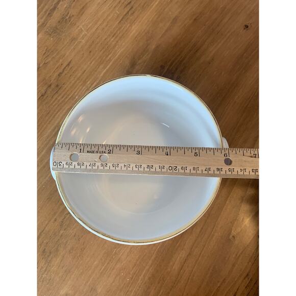 Sur La Table Round Covered Baking Dish White Serving Dish Soup 6" Diameter - Picture 9 of 13